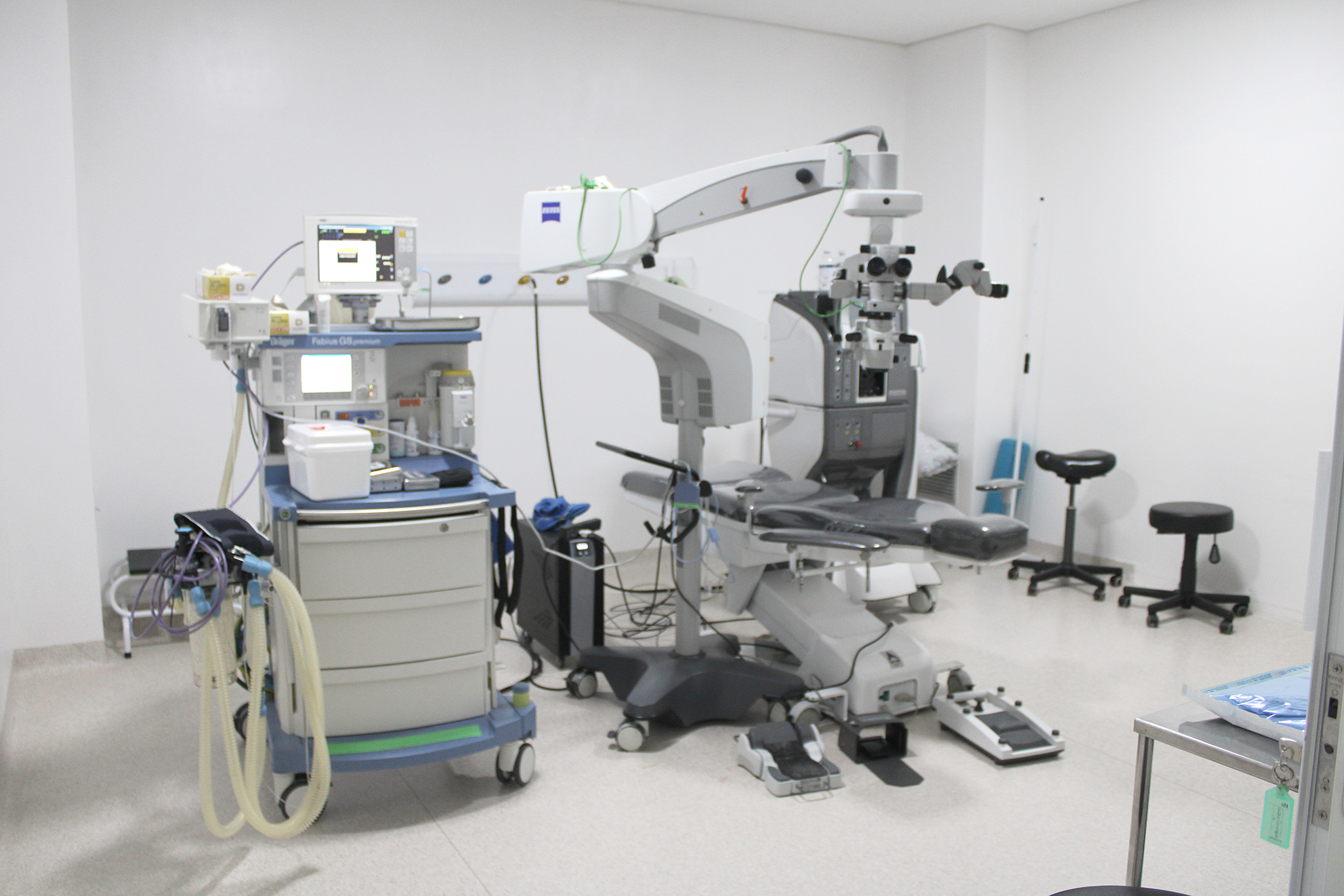 Segurança Anestésica e Tecnologia Vitreoretiniana - Dräger Fabius e Constellation Vision System